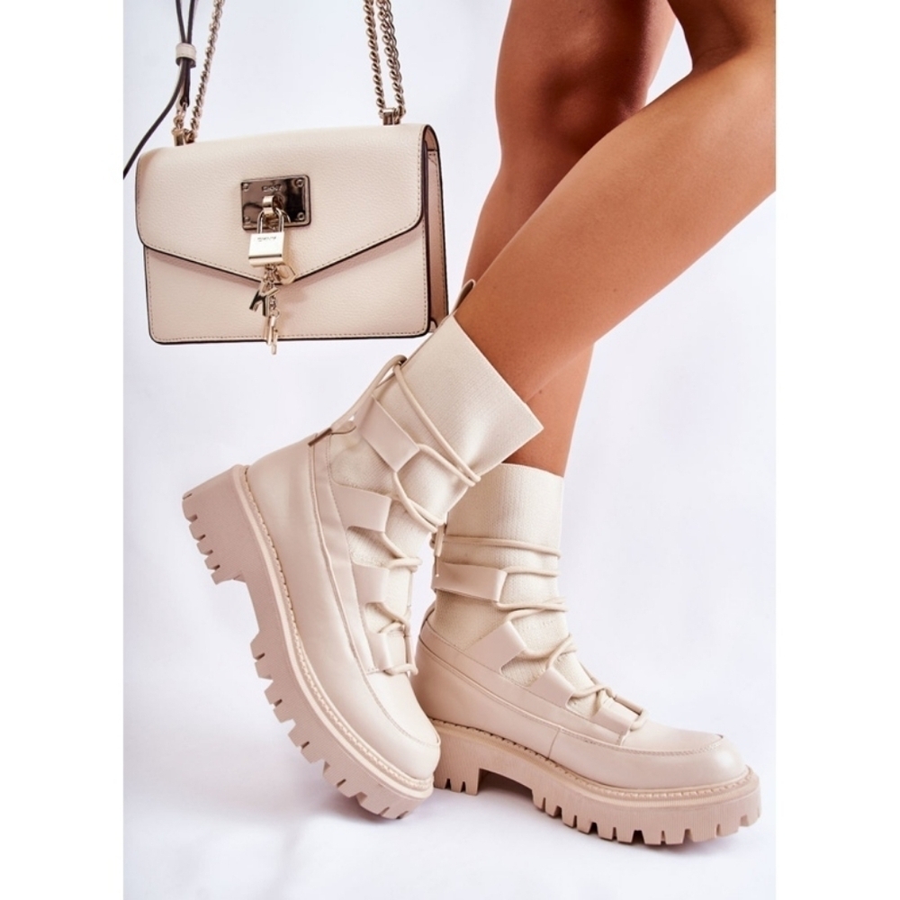 Tan off-white size 9 platform soled boots pink shoestring tie